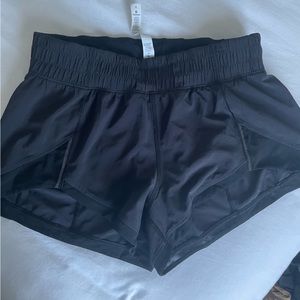 Lululemon short running shorts
